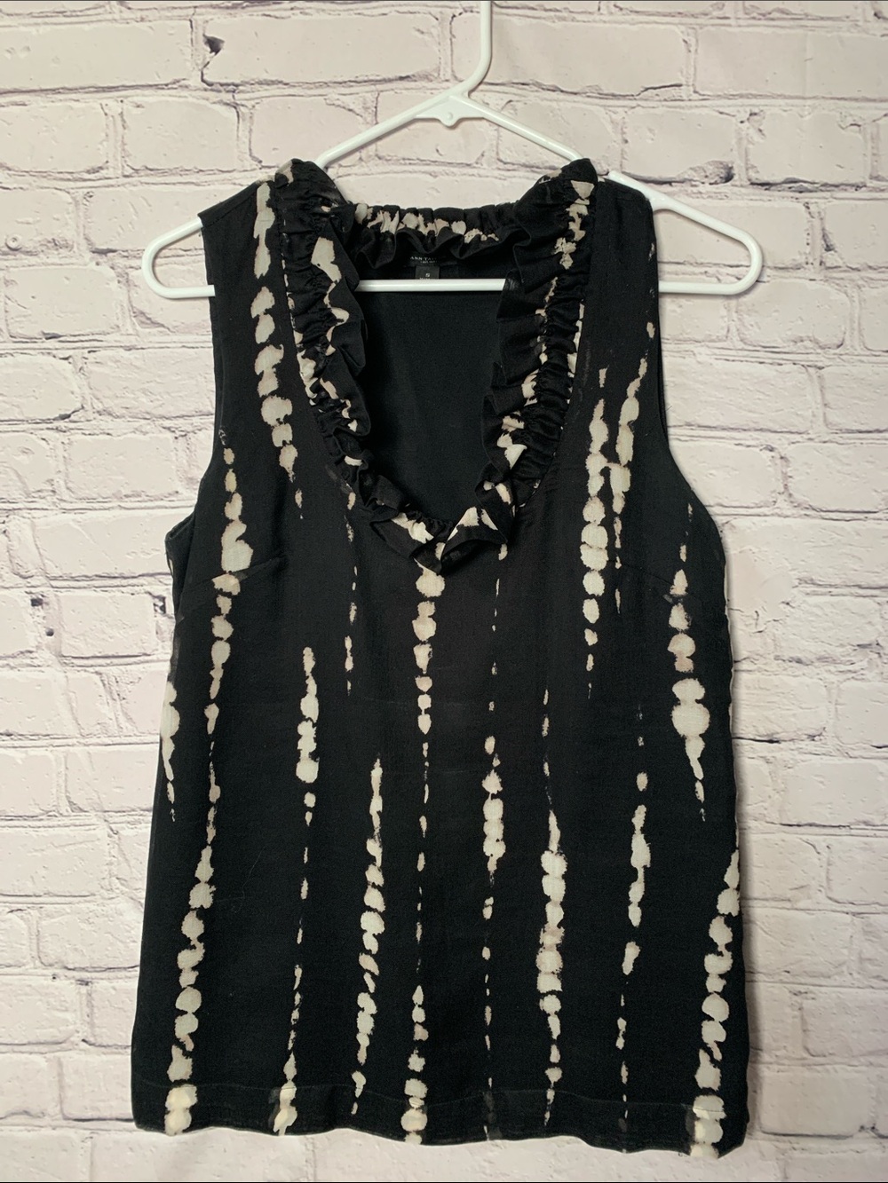 Ann Taylor Black and Cream Ruffled V-Neck Tank
